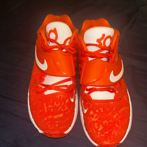 Nike Bright Orange Sneakers with White Details - Picture 4 of 6